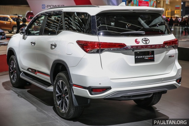Toyota Fortuner TRD Sportivo 2017 ra mắt Đông Nam Á với giá từ 897 triệu Đồng - Ảnh 7.