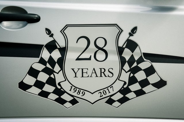 Làm quen với người thợ chăm sóc xe hơi chuyên nghiệp, đã có 28 năm kinh nghiệm trong nghề - Ảnh 10.