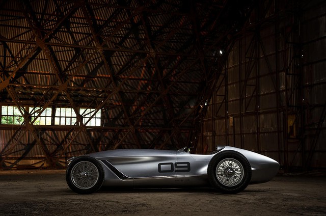 Infiniti Prototype 9 - Ô tô đời mới nhưng giống hệt xế cổ - Ảnh 3. Infiniti Prototype 9 - Ô tô đời mới nhưng giống hệt xế cổ - Ảnh 3.