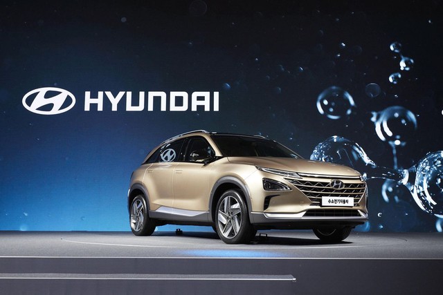 Hyundai bất ngờ vén màn mẫu SUV mới chạy bằng hy-đrô - Ảnh 1.
