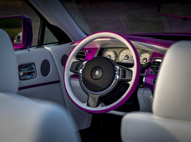 Diện kiến Rolls-Royce Dawn màu tím thửa riêng của một nhà sưu tập xe nổi tiếng - Ảnh 6.