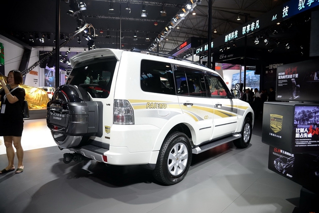 Phiên bản mới của Mitsubishi Pajero - SUV 7 chỗ không ai thèm mua tại Việt Nam - chính thức trình làng - Ảnh 1.