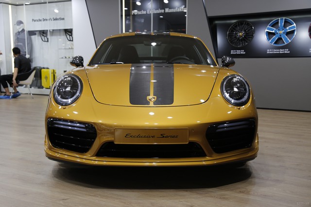 Porsche 911 Turbo S Exclusive Series có giá chỉ hợp với nhà giàu tại đất nước tỷ dân - Ảnh 5.