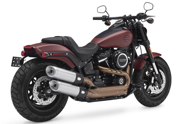 Harley-Davidson giới thiệu dòng Softail 2018 với 8 mẫu xe khác nhau - Ảnh 5. Harley-Davidson giới thiệu dòng Softail 2018 với 8 mẫu xe khác nhau - Ảnh 5.