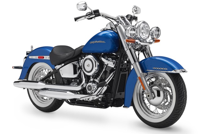 Harley-Davidson giới thiệu dòng Softail 2018 với 8 mẫu xe khác nhau - Ảnh 6. Harley-Davidson giới thiệu dòng Softail 2018 với 8 mẫu xe khác nhau - Ảnh 6.