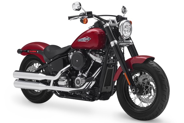 Harley-Davidson giới thiệu dòng Softail 2018 với 8 mẫu xe khác nhau - Ảnh 4. Harley-Davidson giới thiệu dòng Softail 2018 với 8 mẫu xe khác nhau - Ảnh 4.