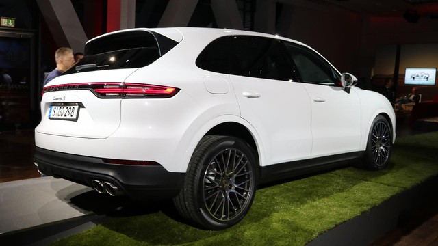 Porsche Cayenne 2018 chính thức ra mắt với diện mạo mới và nội thất rộng hơn - Ảnh 17.