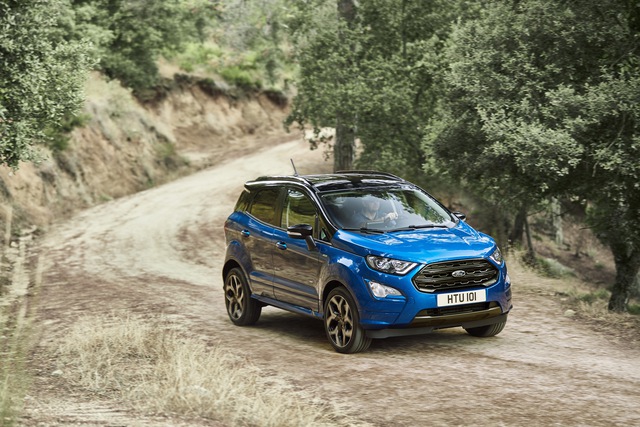 Ford giới thiệu SUV đô thị EcoSport 2018 chỉ tiêu thụ 4,5 lít nhiên liệu cho 100 km - Ảnh 1.
