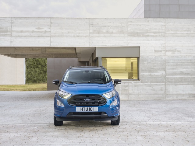 Ford giới thiệu SUV đô thị EcoSport 2018 chỉ tiêu thụ 4,5 lít nhiên liệu cho 100 km - Ảnh 4.