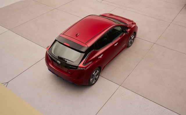 Nissan Leaf 2018 ra mắt với công nghệ nhiều như mây - Ảnh 4. Nissan Leaf 2018 ra mắt với công nghệ nhiều như mây - Ảnh 4.