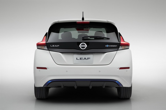 Nissan Leaf 2018 ra mắt với công nghệ nhiều như mây - Ảnh 8. Nissan Leaf 2018 ra mắt với công nghệ nhiều như mây - Ảnh 8.