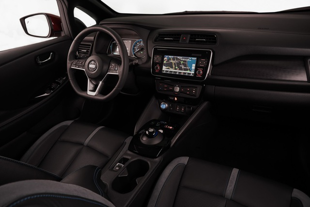 Nissan Leaf 2018 ra mắt với công nghệ nhiều như mây - Ảnh 15. Nissan Leaf 2018 ra mắt với công nghệ nhiều như mây - Ảnh 15.