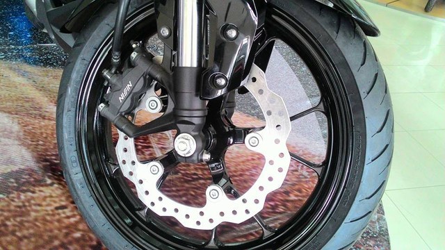 Naked bike khiến người Việt phát thèm Honda CB150R ExMotion đã xuất hiện tại đại lý - Ảnh 9.
