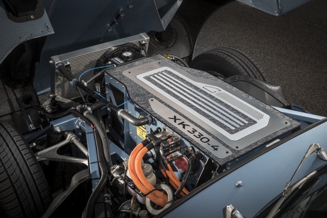 Jaguar E-Type Zero: Khi huyền thoại được hồi sinh với công nghệ của thời đại mới - Ảnh 8.