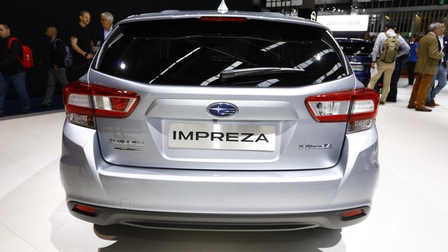 Subaru Impreza 2018: Rộng rãi và an toàn hơn - Ảnh 5.
