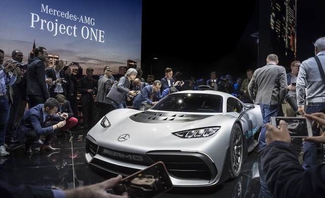 Vẻ đẹp xuất sắc của xe đua Công thức 1 đường phố Mercedes-AMG Project One ngoài đời thực - Ảnh 3.