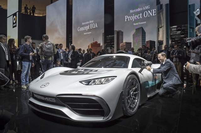 Vẻ đẹp xuất sắc của xe đua Công thức 1 đường phố Mercedes-AMG Project One ngoài đời thực - Ảnh 12.