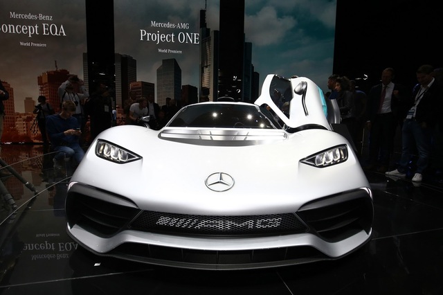 Vẻ đẹp xuất sắc của xe đua Công thức 1 đường phố Mercedes-AMG Project One ngoài đời thực - Ảnh 13.