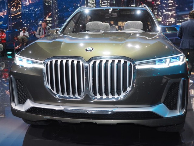 Mãn nhãn với vẻ đẹp ngoài đời thực của BMW X7 iPerformance - đối thủ tương lai dành cho Lexus LX - Ảnh 5.