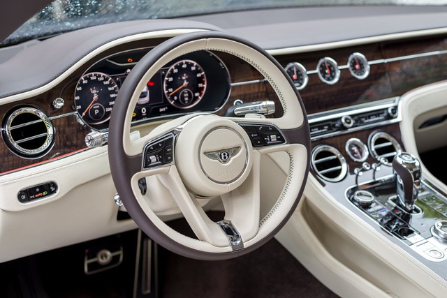 Coupe hạng sang Bentley Continental GT 2018 hăm hở ra mắt nhà giàu Đông Nam Á - Ảnh 10.