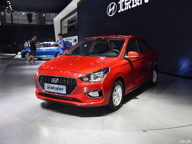 Phiên bản bình dân của Hyundai Accent được bày bán với giá chưa đến 180 triệu Đồng - Ảnh 2.