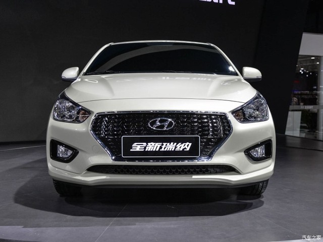 Phiên bản bình dân của Hyundai Accent được bày bán với giá chưa đến 180 triệu Đồng - Ảnh 6.