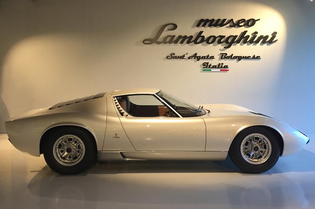 Chiêm ngưỡng dàn siêu xe - những nhân chứng lịch sử - trong bảo tàng Lamborghini - Ảnh 1.