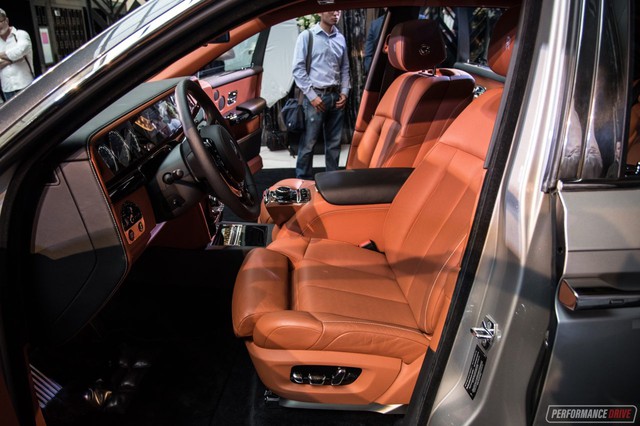 Xe siêu sang Rolls-Royce Phantom 2018 có giá khởi điểm lên gần 744.000 USD - Ảnh 11.