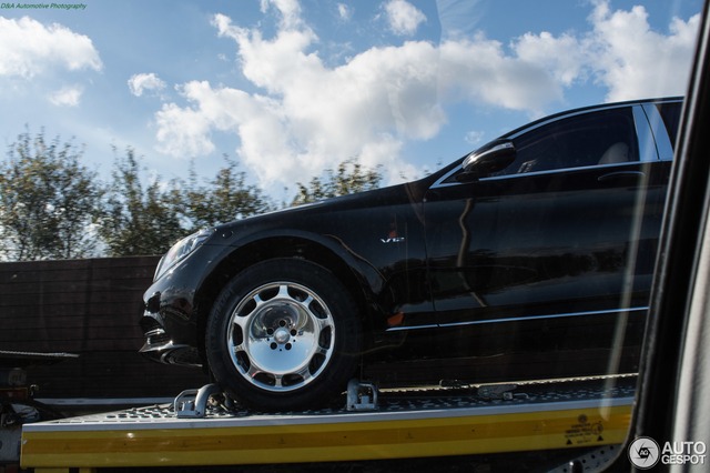 Bắt gặp xe bọc thép triệu đô Mercedes-Maybach S600 Pullman Guard được vận chuyển trên cao tốc - Ảnh 7.