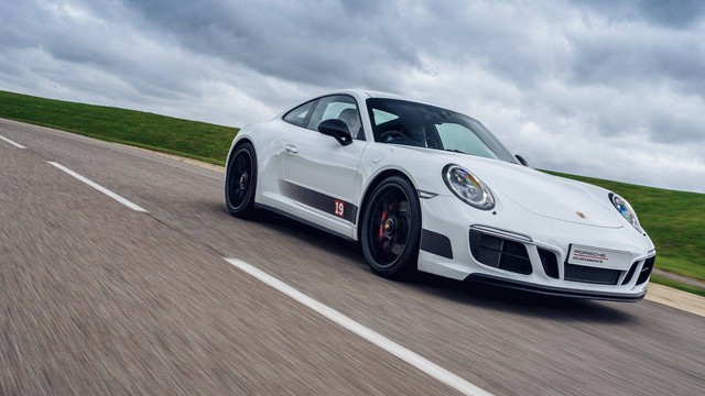 911 GTS British Legends Edition - Xe tôn vinh những chiến thắng lịch sử của Porsche - Ảnh 11.