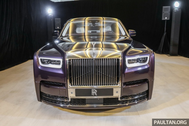 Xe siêu sang Rolls-Royce Phantom 2018 ra mắt Đông Nam Á với giá chưa thuế từ 11,8 tỷ Đồng - Ảnh 1.