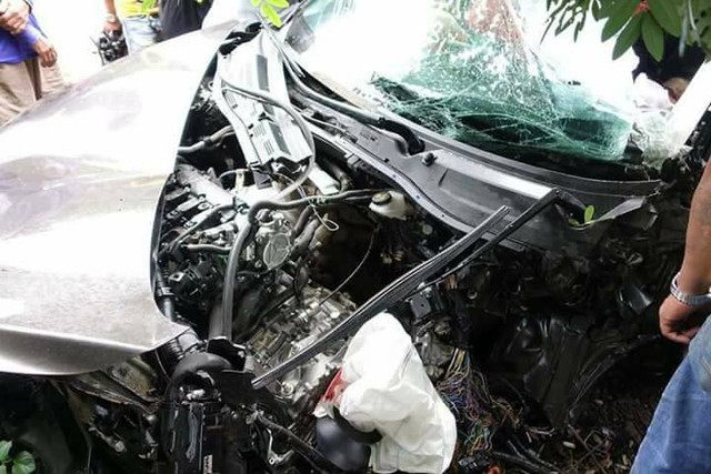 Hiện trường rùng mình của vụ tai nạn giữa Mazda3 và xe đầu kéo ở Quy Nhơn - Ảnh 4.