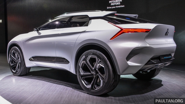 SUV công nghệ cao Mitsubishi e-Evolution Concept được vén màn - Ảnh 11. SUV công nghệ cao Mitsubishi e-Evolution Concept được vén màn - Ảnh 11.