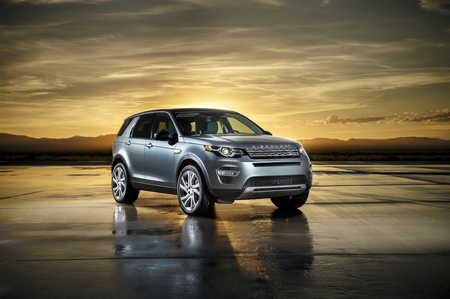 Cặp SUV sang Land Rover Discovery Sport và Range Rover Evoque được nâng cấp nhẹ - Ảnh 2.