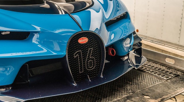 Hết duyên với Hoàng tử Ả-Rập, Bugatti Vision Gran Turismo về tay đại gia bí ẩn - Ảnh 11.