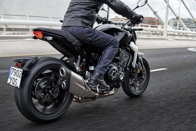 Honda CB1000R 2018 ra mắt với thiết kế của Neo Sport Café và động cơ mạnh hơn - Ảnh 11. Honda CB1000R 2018 ra mắt với thiết kế của Neo Sport Café và động cơ mạnh hơn - Ảnh 11.