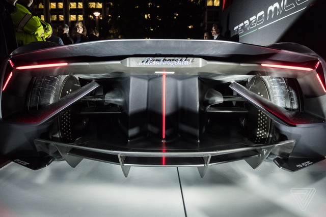 Chiêm ngưỡng vẻ đẹp bằng xương, bằng thịt của siêu phẩm Lamborghini Terzo Millennio mới ra mắt - Ảnh 11.