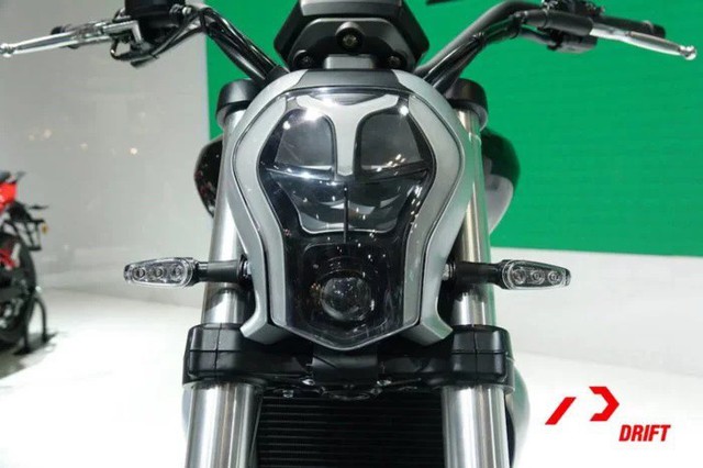 Benelli 402S - Xe cruiser mới với kiểu dáng na ná Ducati XDiavel - Ảnh 3.