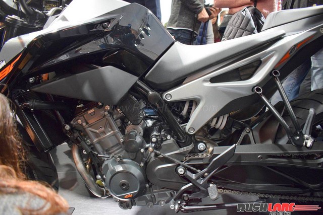 KTM 790 Duke - Naked bike tầm trung hoàn toàn mới - Ảnh 8. KTM 790 Duke - Naked bike tầm trung hoàn toàn mới - Ảnh 8.