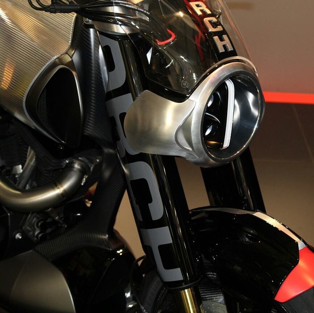 Cận cảnh mô tô chỉ có đúng 23 chiếc do hãng xe của tài tử Keanu Reeves sản xuất - Ảnh 8.