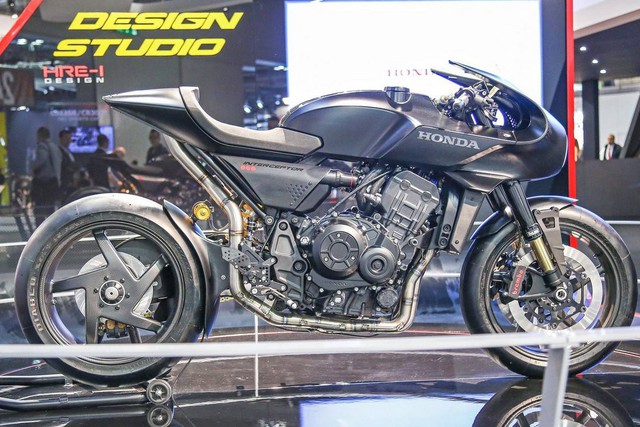 Chiêm ngưỡng vẻ đẹp của Honda CB4 Interceptor - xe café racer đến từ tương lai - Ảnh 15. Chiêm ngưỡng vẻ đẹp của Honda CB4 Interceptor - xe café racer đến từ tương lai - Ảnh 15.