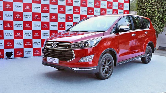 Toyota Innova bản cao cấp Touring Sport 2017 trình làng