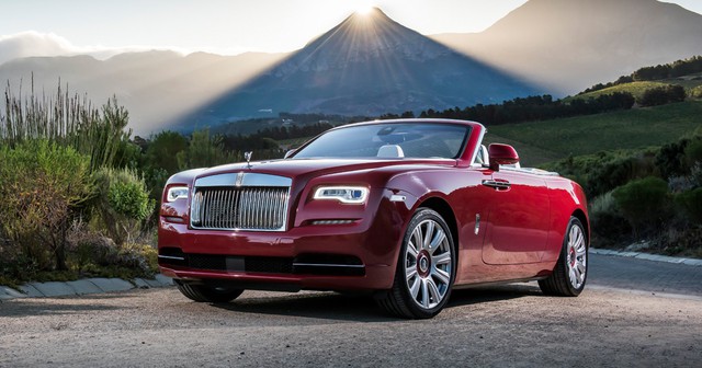 Vì sao Rolls-Royce không sản xuất xe hybrid và xe tự lái? - Ảnh 2.