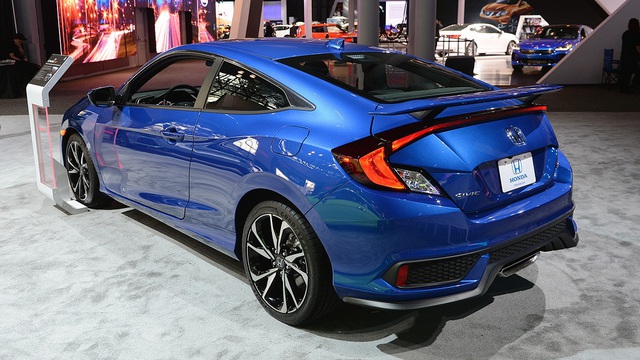 Honda Civic Si 2018 thu hút sự chú ý bất chấp những lời chê bai về công suất động cơ - Ảnh 6.