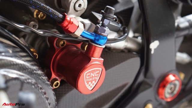 Khám phá Ducati Panigale 1199 S độ Cafe Racer độc nhất Việt Nam - Ảnh 12.