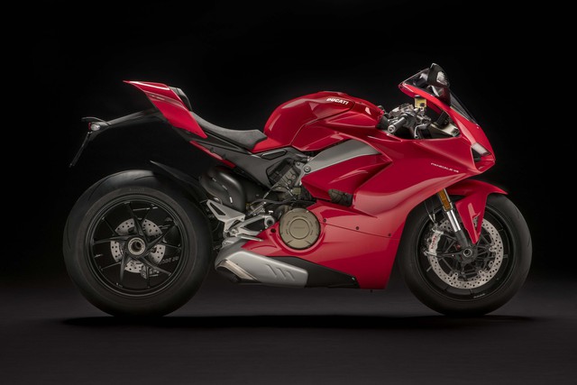 Ducati Panigale V4 - Siêu mô tô mạnh nhất lịch sử - Ảnh 3.