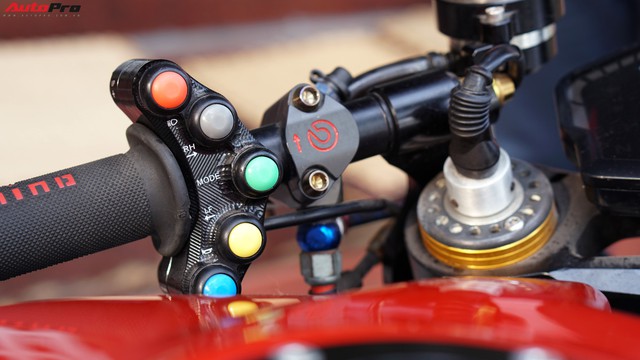 Khám phá Ducati Panigale 1199 S độ Cafe Racer độc nhất Việt Nam - Ảnh 4.