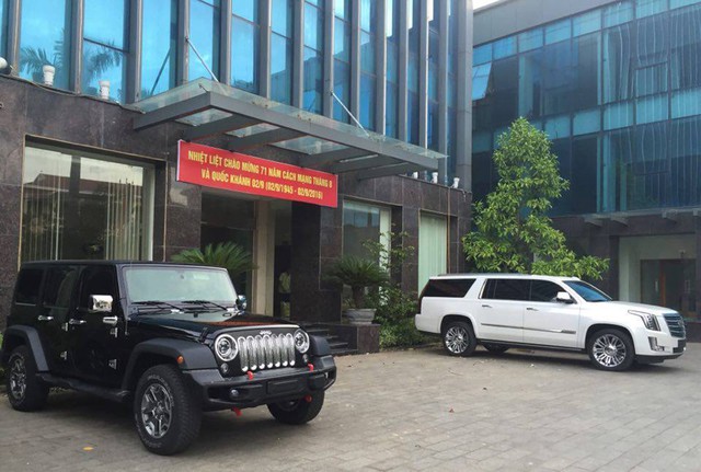 Điểm mặt những mẫu SUV khủng của các đại gia Quảng Bình - Ảnh 9.