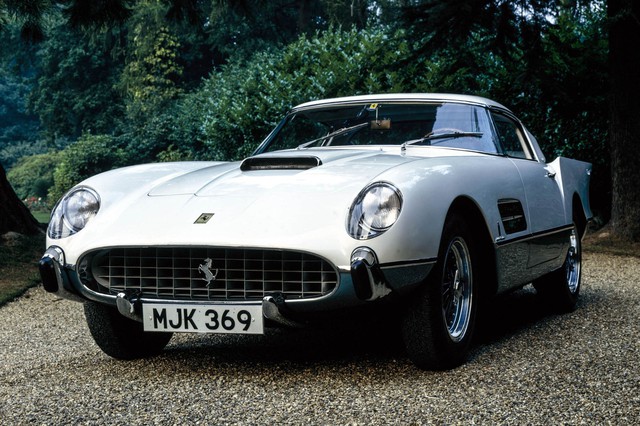 Nhìn lại 70 năm của hãng siêu xe Ferrari - Ảnh 9.