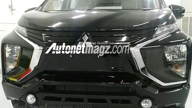 Lần đầu diện kiến "dung nhan thật" của Mitsubishi Expander sắp ra mắt